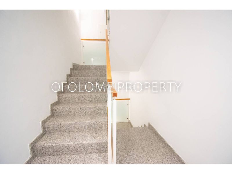 Foto a41d1dd2-6774-4183-b58d-ea613f519c22. Edifici a Creu Alta Sabadell