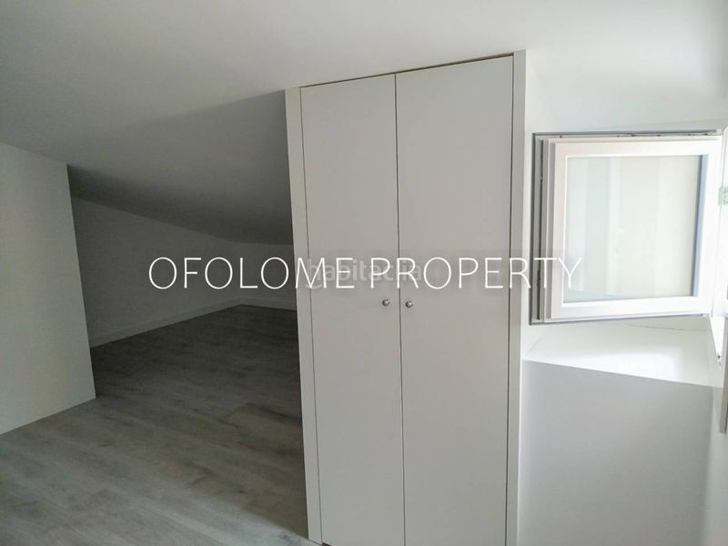 Foto f08a91f0-68b4-4028-8e59-7d702d057809. Edifici a Creu Alta Sabadell