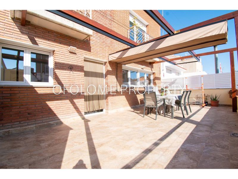 Foto fc67ba7d-ce65-46b2-8d42-63e7d3c97ac1. Edifici a Creu Alta Sabadell