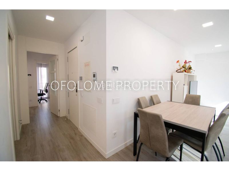 Foto ff215ea9-e01c-4373-b8c7-e3df4dac5cf3. Edifici a Creu Alta Sabadell