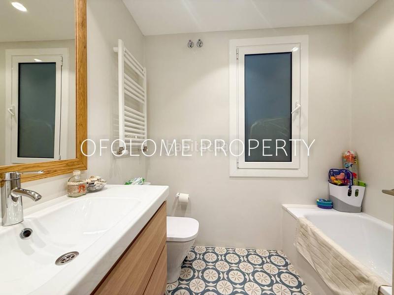 Foto dacd927a-902d-469b-bab4-f152d61e2fd4. Pis amb calefacció a La Nova Esquerra de l´Eixample Barcelona