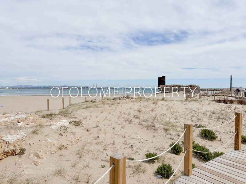 Foto c5d351ac-77d8-45a4-98ed-92025c65aa69. Pis amb aparcament piscina a pla de maset - cap de Salou Salou