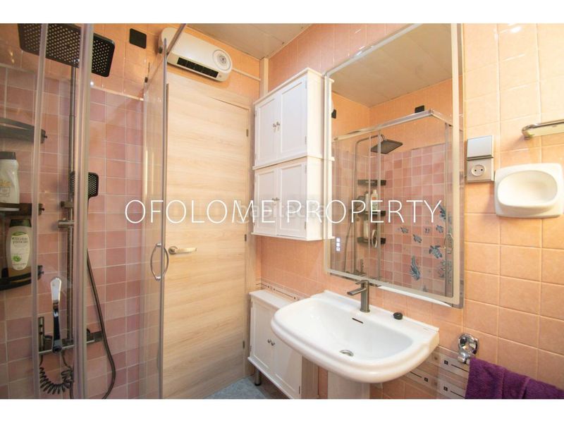 Foto b5165d15-11ce-4f80-833f-eb693aac052c. Pis a Sants-Badal Barcelona