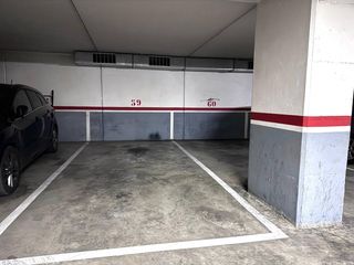 Miete Autoparkplatz  Calle cala. Garaje en alquiler en hostafrancs08206