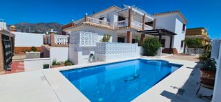 Xalet a Campo de Mijas. Chalet independiente con piscina privada y excelente ubicacion e