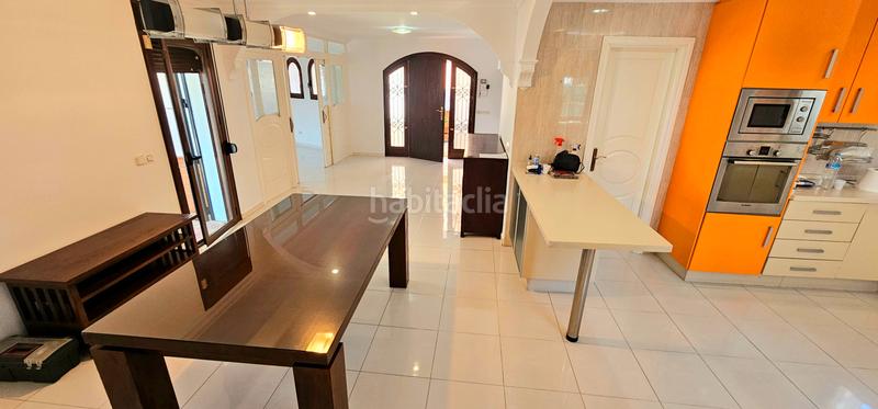 Foto 2939bcdc-5648-464e-a8c3-19e998b2f18f. Chalet  independiente con piscina privada y excelente ubicacion en Mijas