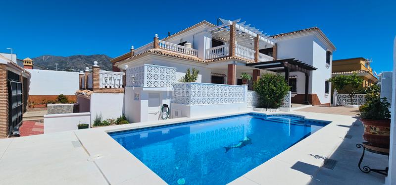 Foto 49ded540-06b7-4432-a8a0-a2e5c0050b77. Chalet  independiente con piscina privada y excelente ubicacion en Mijas