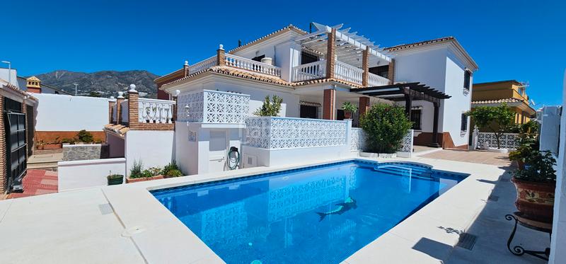 Foto f5b7eb09-add8-46dc-98ba-553ed77cd541. Chalet  independiente con piscina privada y excelente ubicacion en Mijas