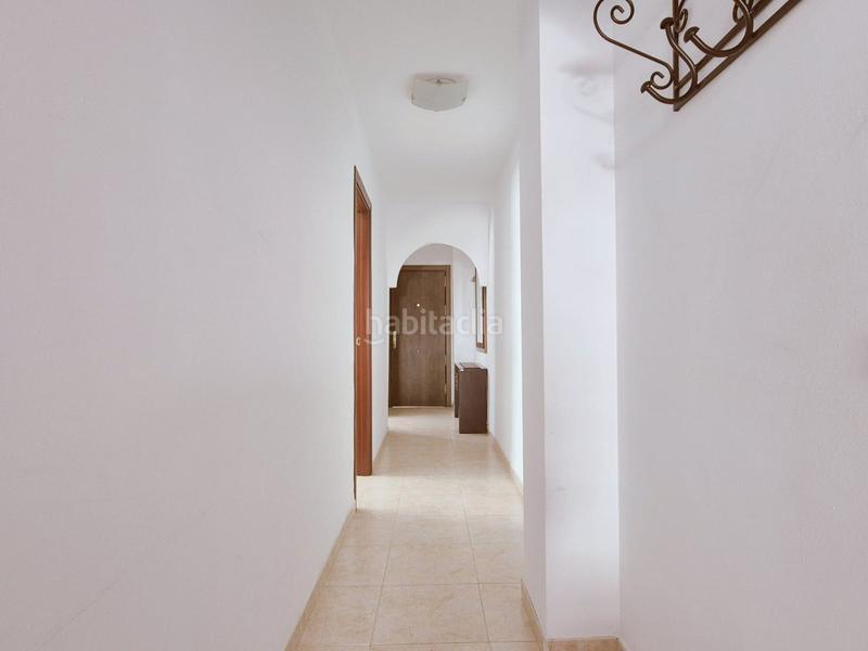Foto 7ce35a3b-9cda-4da1-9c50-98ebe456518f. Piso amplio piso de 3 dormitorios con terraza, piscina y garaje en fuengirola en Mijas