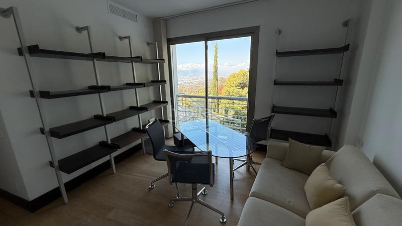 Foto f77d2198-254e-4a81-96da-536b63fdd9f0. Chalet con parcheggio piscina in Pinares de San Antón Málaga