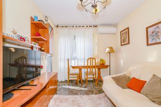 Planta baixa  Calle vista blanca. Hermoso piso en planta baja