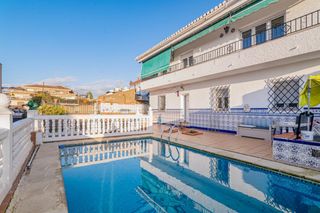 Xalet  Calle de bellavista. Magnífica vivienda en venta en monachil