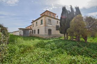 Xalet  Estacion. Palacete andaluz en tocón de íllora