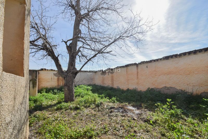 Foto a8ee4a2a-4e55-4787-b954-2da2a3d3a315. Xalet amb aparcament a Íllora