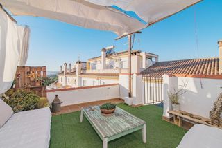 Reihenhaus  Calle avellano. Pareada en venta cájar