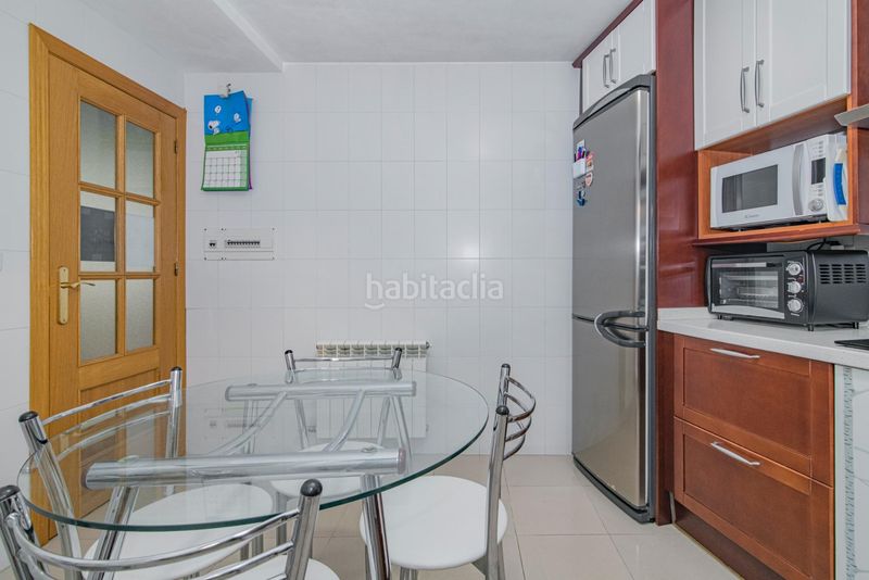 Foto d07da1e9-35ae-4e82-a4fa-cecfeb8e8df1. Casa adossada amb calefacció aparcament piscina a Cájar