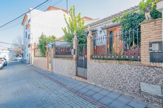 Casa  Calle de jerez. Casa en planta baja, comodidad y gran patio en inmejorable zona
