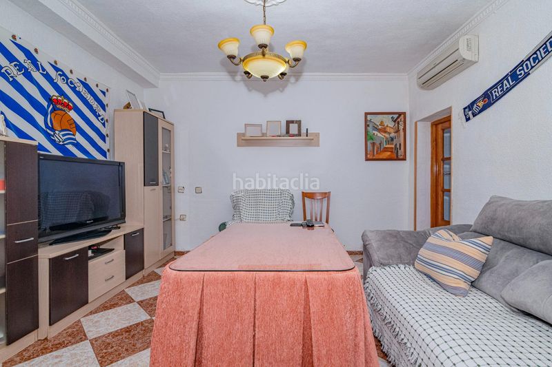 Foto 54f0d475-e99d-4224-ae2a-f901bfebd300. Casa amb aparcament a La Zubia Ciudad Zubia (La)
