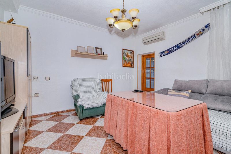 Foto 649535a1-ede4-4920-bdcf-512810ece1c0. Casa amb aparcament a La Zubia Ciudad Zubia (La)