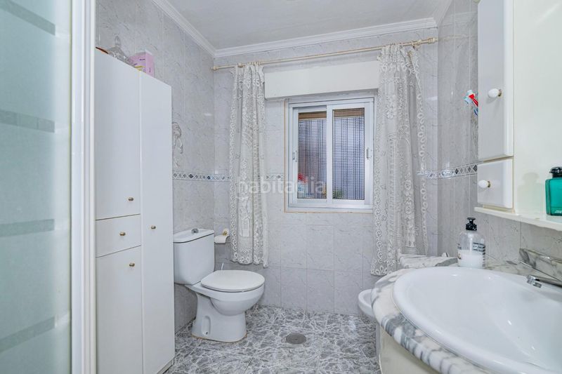 Foto 78659ba0-27da-45d3-993c-2fcbcbcf6fd0. Casa amb aparcament a La Zubia Ciudad Zubia (La)