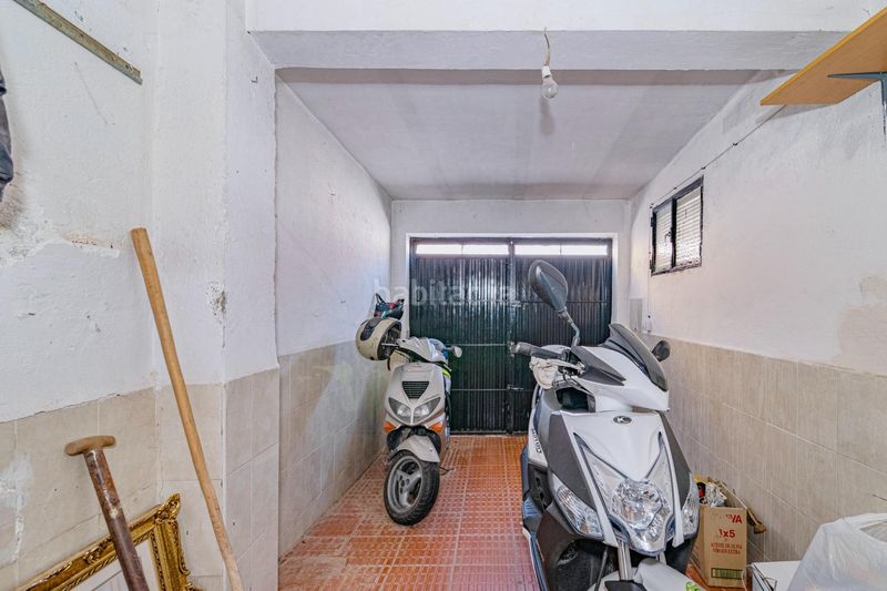 Foto 870e75c4-fe84-4891-bf8f-b8f0a81fb596. Casa amb aparcament a La Zubia Ciudad Zubia (La)