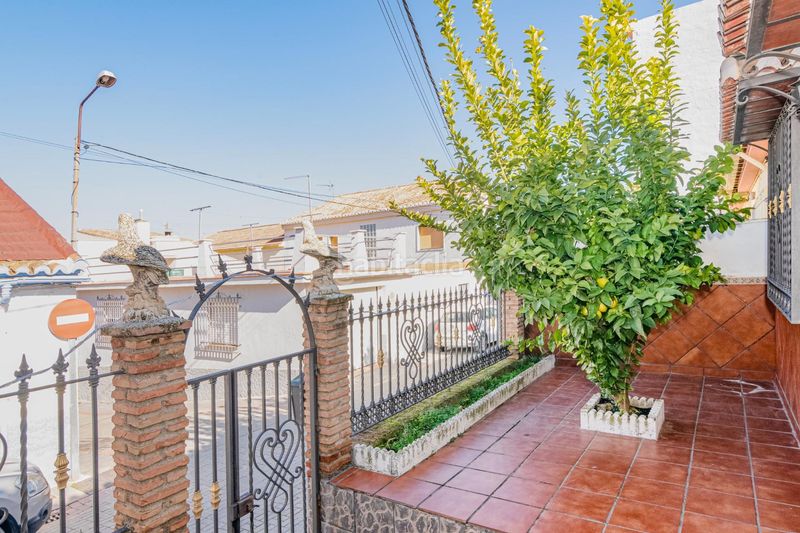 Foto 8f9f52a7-7baf-44ee-b425-1295f7ad40bd. Casa amb aparcament a La Zubia Ciudad Zubia (La)