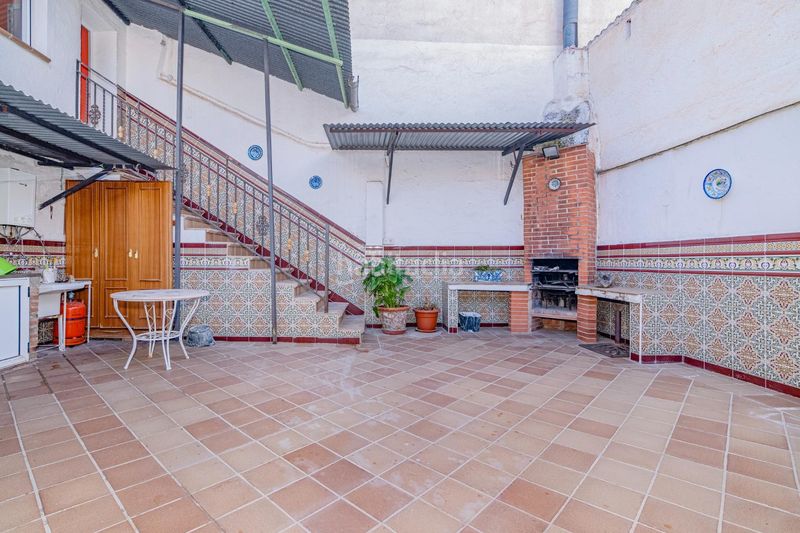 Foto 90d5f892-8f4b-49b5-a199-f0c065592a89. Casa amb aparcament a La Zubia Ciudad Zubia (La)