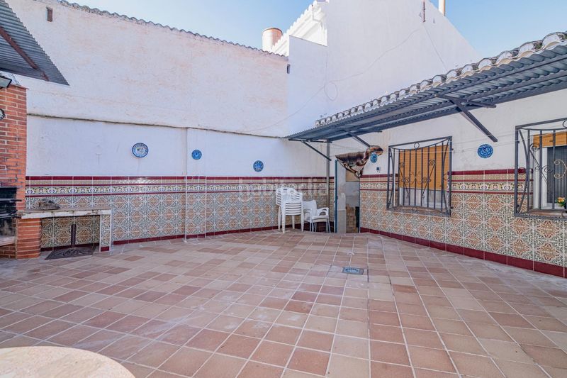 Foto 9faa9e30-e318-49f3-b30c-fa035047b85b. Casa amb aparcament a La Zubia Ciudad Zubia (La)