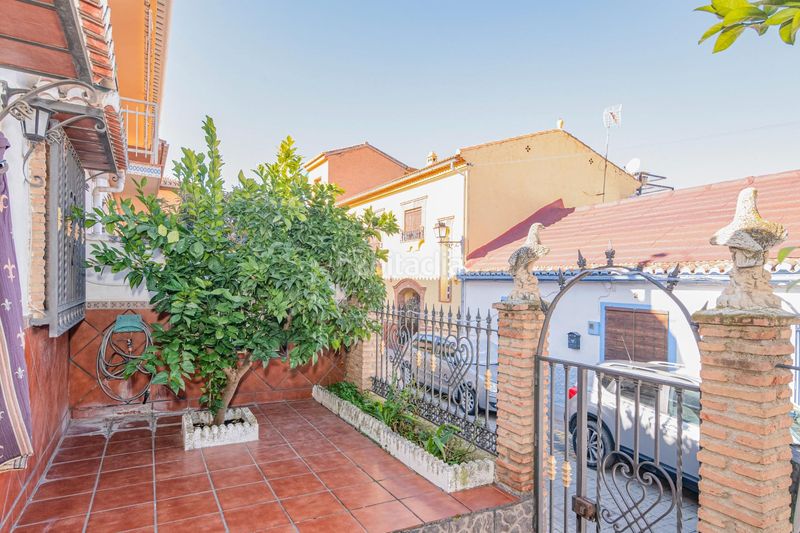 Foto c42c7046-0b3b-421c-ae63-988364bf96d8. Casa amb aparcament a La Zubia Ciudad Zubia (La)