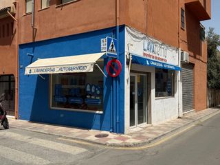 Miete Geschäftsraum  Calle v centenario. Lavandería está ubicada en armilla