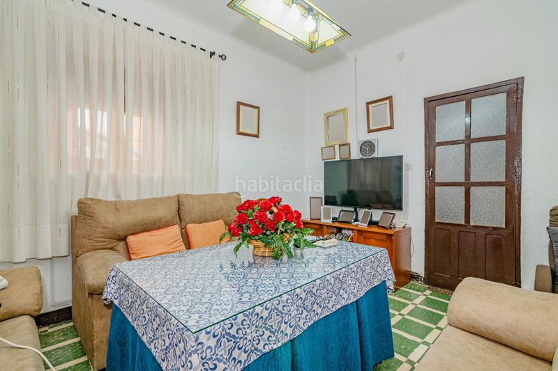 Foto a7d0a5ca-ac7c-46e4-a81a-2a0e78eee06e. Casa adossada a La Zubia Ciudad Zubia (La)
