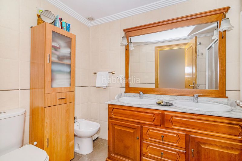 Foto 2e1b7232-7f68-470b-a44f-022742d34956. Àtic amb aparcament a Padul