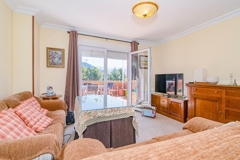 Foto aefcca7b-e58f-40bf-b2dd-99818dd55527. Àtic amb aparcament a Padul