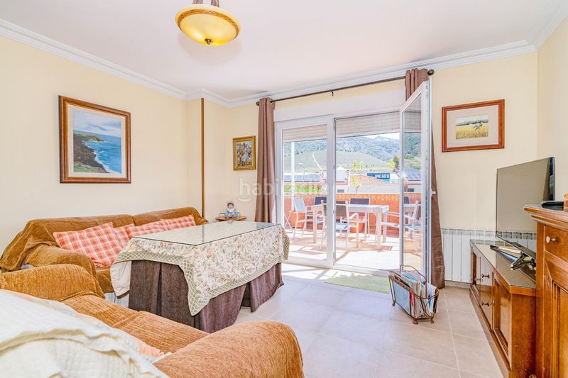 Foto dbbdaee3-3793-41f4-b00a-0ee62168e809. Àtic amb aparcament a Padul