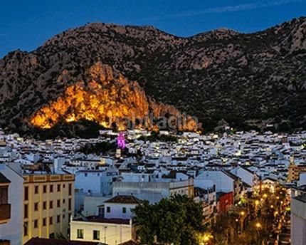 Foto 6162a649-2ea2-40e0-bac7-997b5e06275b. Casa a Ubrique