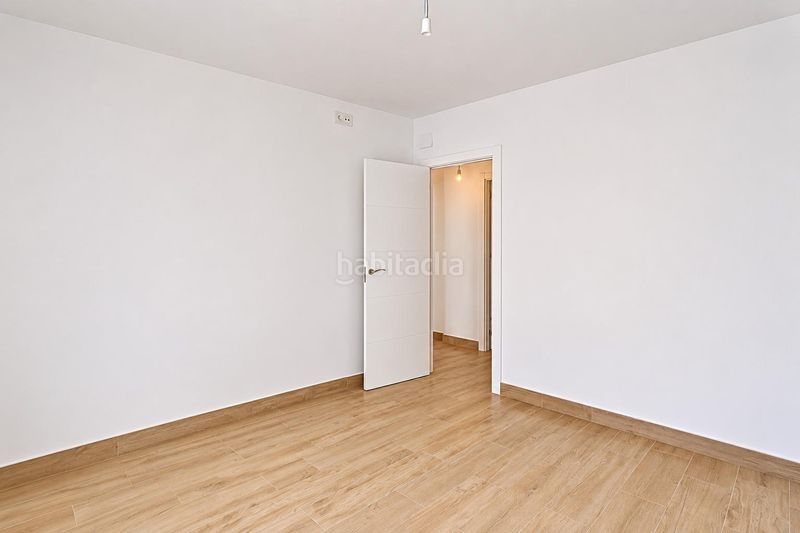 Foto 9d7c5704-31e2-40ab-8ade-1e21eb6fe2f9. Casa adossada a Padul