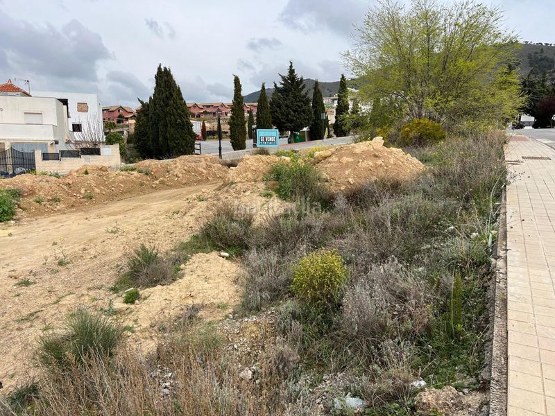 Foto f9aedef4-02c9-451c-bb24-e3c9bf136436. Terreny residencial a Dílar