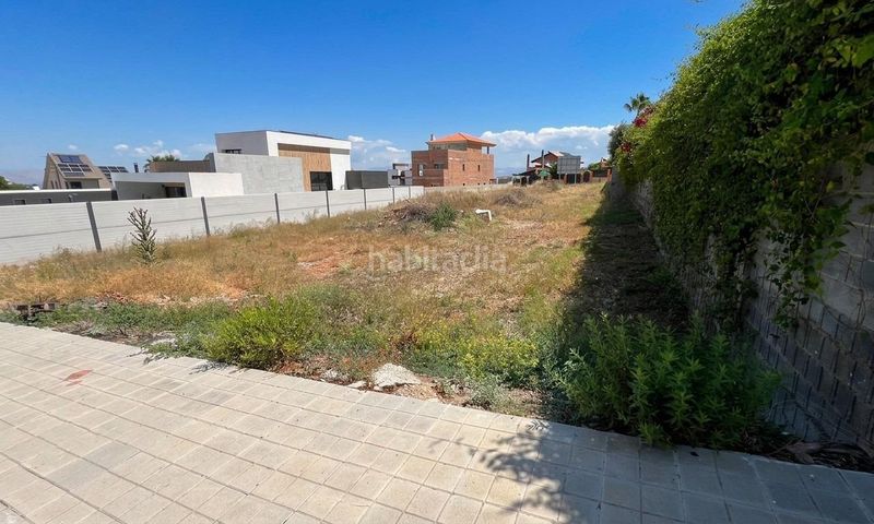 Foto 7e243395-6100-4bb2-a381-0718337f1bef. Terreny residencial a Dílar