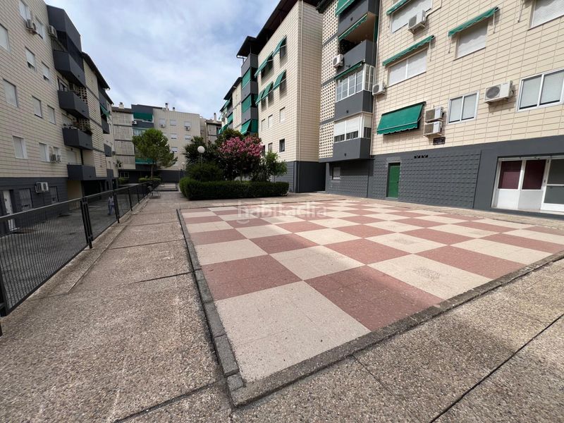 Foto dc5dec28-3ef6-47f9-b5e5-cb5b45edbf20. Apartament amb calefacció aparcament piscina a Maracena