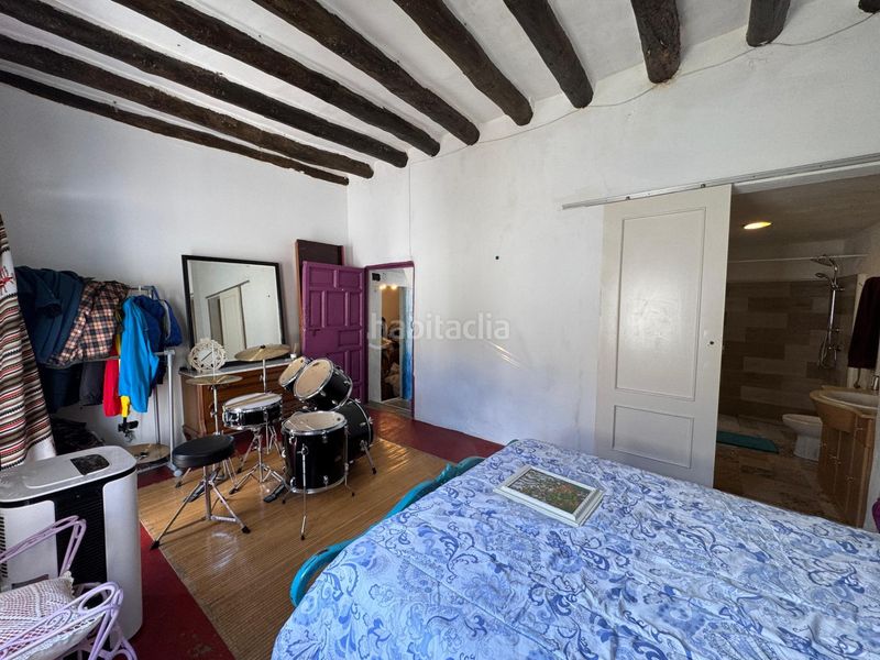 Foto f7874bf4-ad1d-4b74-ac00-c13284a59822. Casa adossada amb calefacció a Padul