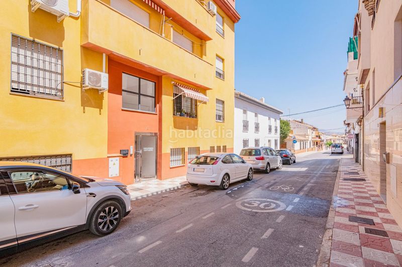 Foto a16cabf3-a3ac-4683-a2da-f972204a6e74. Appartement avec parking dans La Zubia Ciudad Zubia (La)