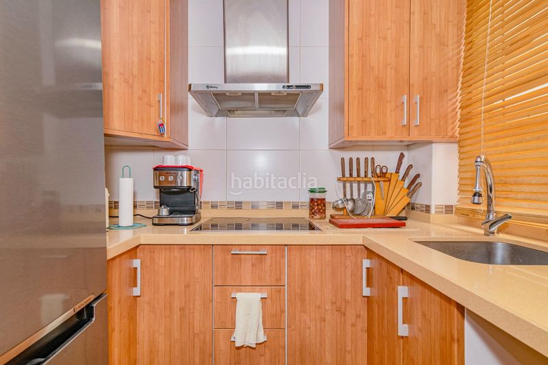 Foto c1de2250-4162-4584-8fb7-22908b97d8f6. Appartement avec parking dans La Zubia Ciudad Zubia (La)