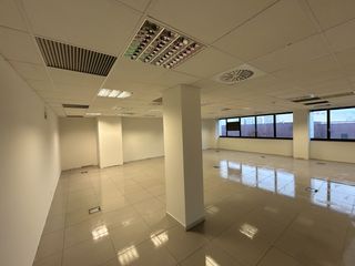 Lloguer Oficina a Polígono parque empresarial la muga 11. Oficina 3 pl1 muga