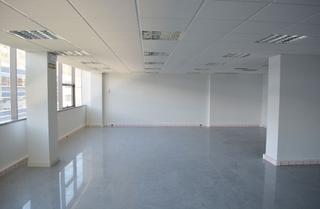 Rent Office space in N/a. Oficina 100 m2 climatizada red... para entrar!