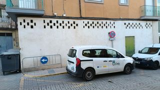 Local Comercial  Calle la paz 20. Venta local en gador