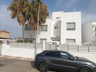 Chalet en Calle pa�ses bajos 20. Venta chalet enlas salinas roquetas de mar