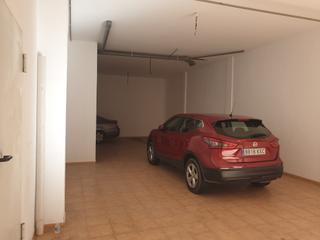 Casa adossada a Calle montejícar 7g. Venta vivienda sobre almacen
