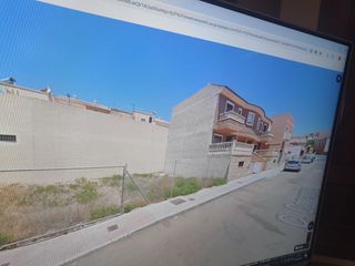 Terreny residencial en Calle copernico 7. Venta solar huercal de almeria
