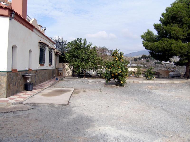 Foto d03fff78-5ae4-4f50-b480-a779b56f3042. Casa encanto rústico con vistas panorámicas en los tablones en Motril
