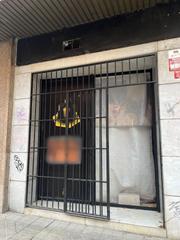 Location Local commercial  Calle calle san juan de dios. Local comercial en el centro de granada